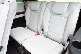 2011款奔驰R500海外试驾实拍
