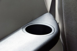 2011款奔驰R500海外试驾实拍