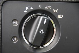 2011款奔驰R500海外试驾实拍