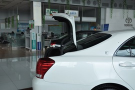 2010款一汽丰田皇冠2.5L