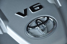 2010款一汽丰田皇冠2.5L