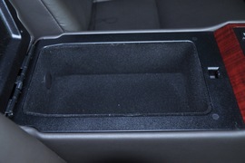 2010款一汽丰田皇冠2.5L