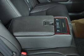 2010款一汽丰田皇冠2.5L