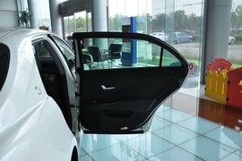 2010款一汽丰田皇冠2.5L