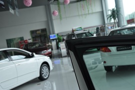 2010款一汽丰田皇冠2.5L