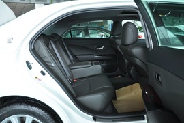 2010款一汽丰田皇冠2.5L