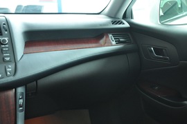 2010款一汽丰田皇冠2.5L
