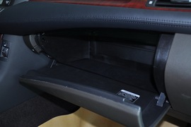 2010款一汽丰田皇冠2.5L