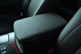 2010款一汽丰田皇冠2.5L