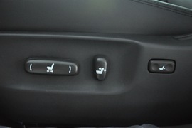 2010款一汽丰田皇冠2.5L