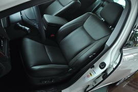 2010款一汽丰田皇冠2.5L