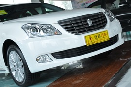 2010款一汽丰田皇冠2.5L