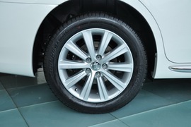 2010款一汽丰田皇冠2.5L