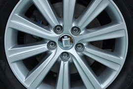2010款一汽丰田皇冠2.5L