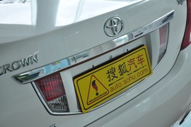 2010款一汽丰田皇冠2.5L