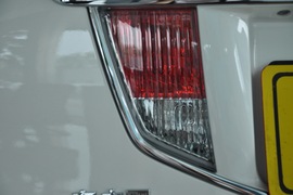 2010款一汽丰田皇冠2.5L