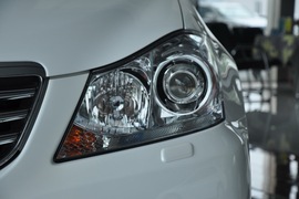2010款一汽丰田皇冠2.5L