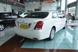 2010款一汽丰田皇冠2.5L