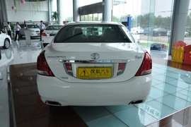 2010款一汽丰田皇冠2.5L
