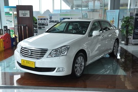 2010款一汽丰田皇冠2.5L