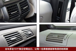 2011款奔驰R500海外试驾实拍