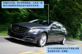 2011款奔驰R500海外试驾实拍