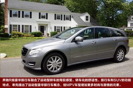 2011款奔驰R500海外试驾实拍