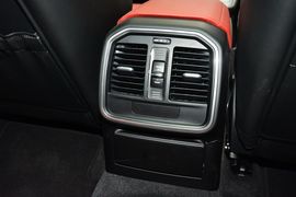 2016款保时捷Macan