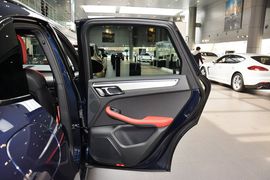 2016款保时捷Macan