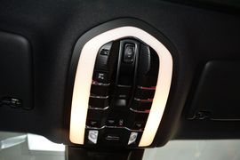 2016款保时捷Macan