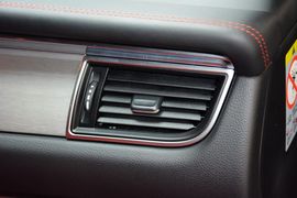 2016款保时捷Macan