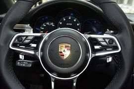 2016款保时捷Macan