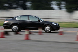 本田雅阁对比测试