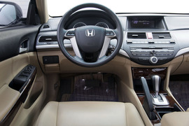 本田雅阁对比测试