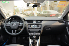 2017款斯柯达明锐1.6L手动创行版