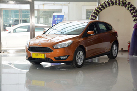 2015款福特福克斯两厢1.6L手动风尚型