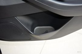 2015款福特福克斯两厢1.6L手动风尚型