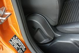 2015款福特福克斯两厢1.6L手动风尚型