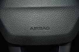 2015款福特福克斯两厢1.6L手动风尚型