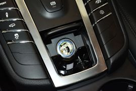 2016款保时捷Macan