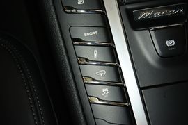 2016款保时捷Macan