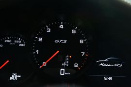 2016款保时捷Macan