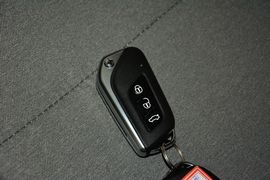 2016款北汽新能源EV160轻快版
