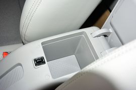 2016款北汽新能源EV160轻快版