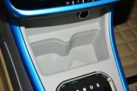 2016款北汽新能源EV160轻快版
