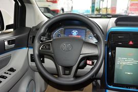 2016款北汽新能源EV160轻快版