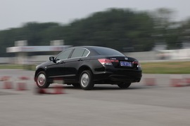 本田雅阁对比测试