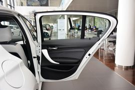 2016款宝马118i都市设计套装