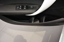 2016款宝马118i都市设计套装