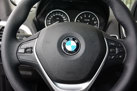 2016款宝马118i都市设计套装